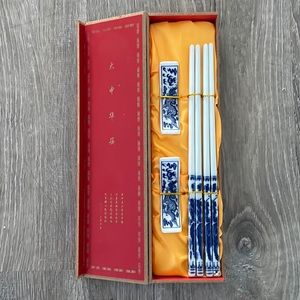 Porcelain chopsticks
